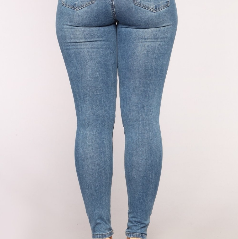Fashion Nova blue denim distressed jogger jeans - Picture 3 of 7